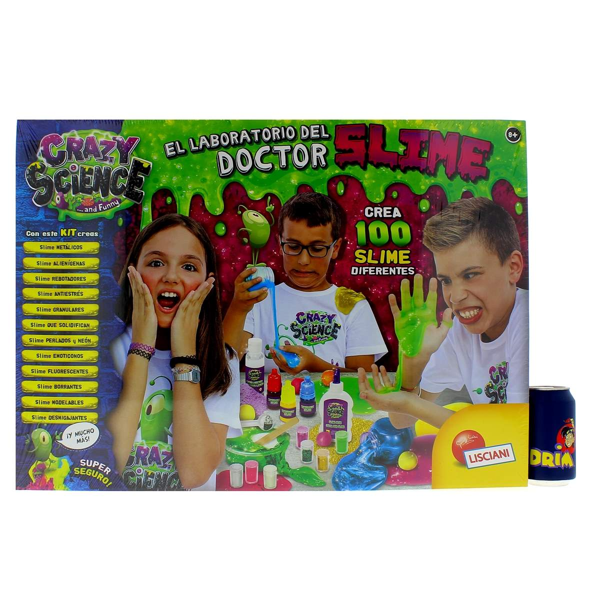 Tres niños hacen slime con un kit "Crazy Science". Un niño sostiene una mano de slime verde.