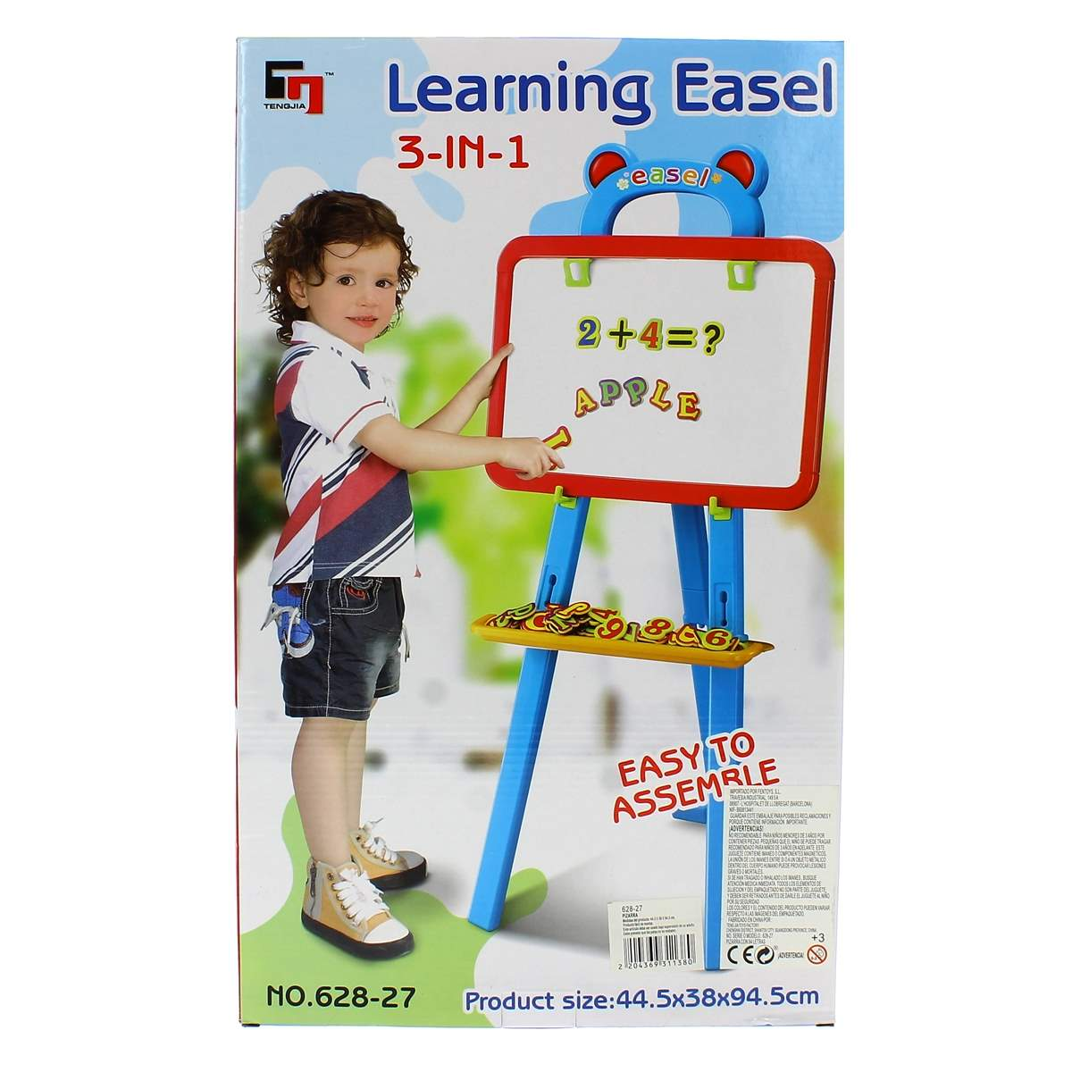Un niño está junto a un caballete de aprendizaje con letras y números.