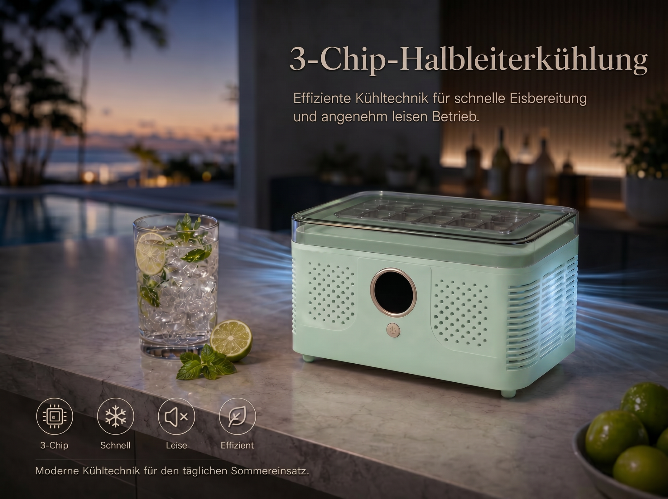 Ein Eisbereiter steht neben einem Glas mit Eiswasser, Limette und Minze.