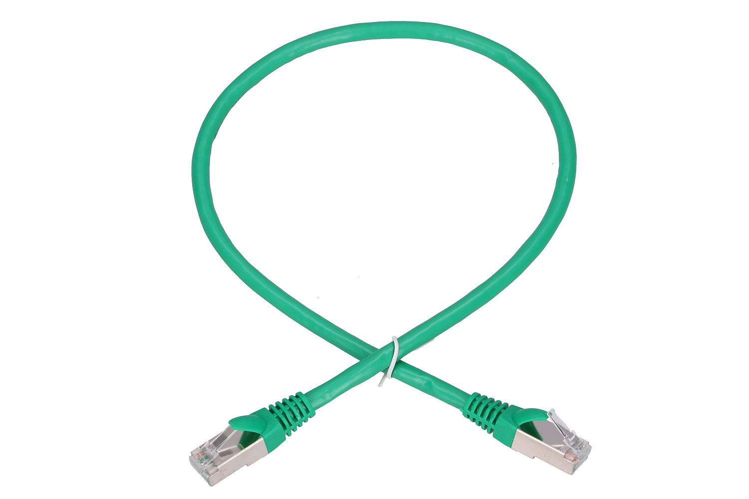 Un cavo di rete verde con due connettori RJ45, incrociati e fissati con una fascetta bianca.
