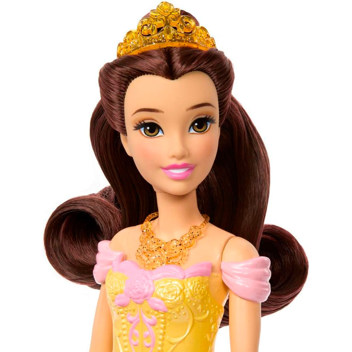 Una muñeca con pelo castaño, corona dorada y vestido amarillo y rosa.