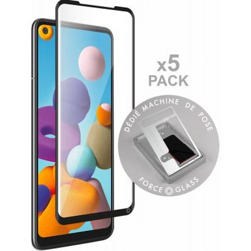 Uno smartphone con protezione schermo e maschera di installazione. Confezione da 5.