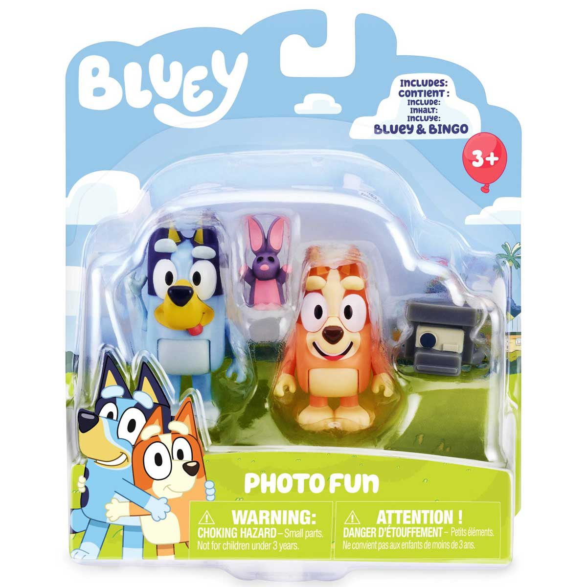 Figuras de juguete de Bluey y Bingo en embalaje con accesorios, incluyendo una casita.