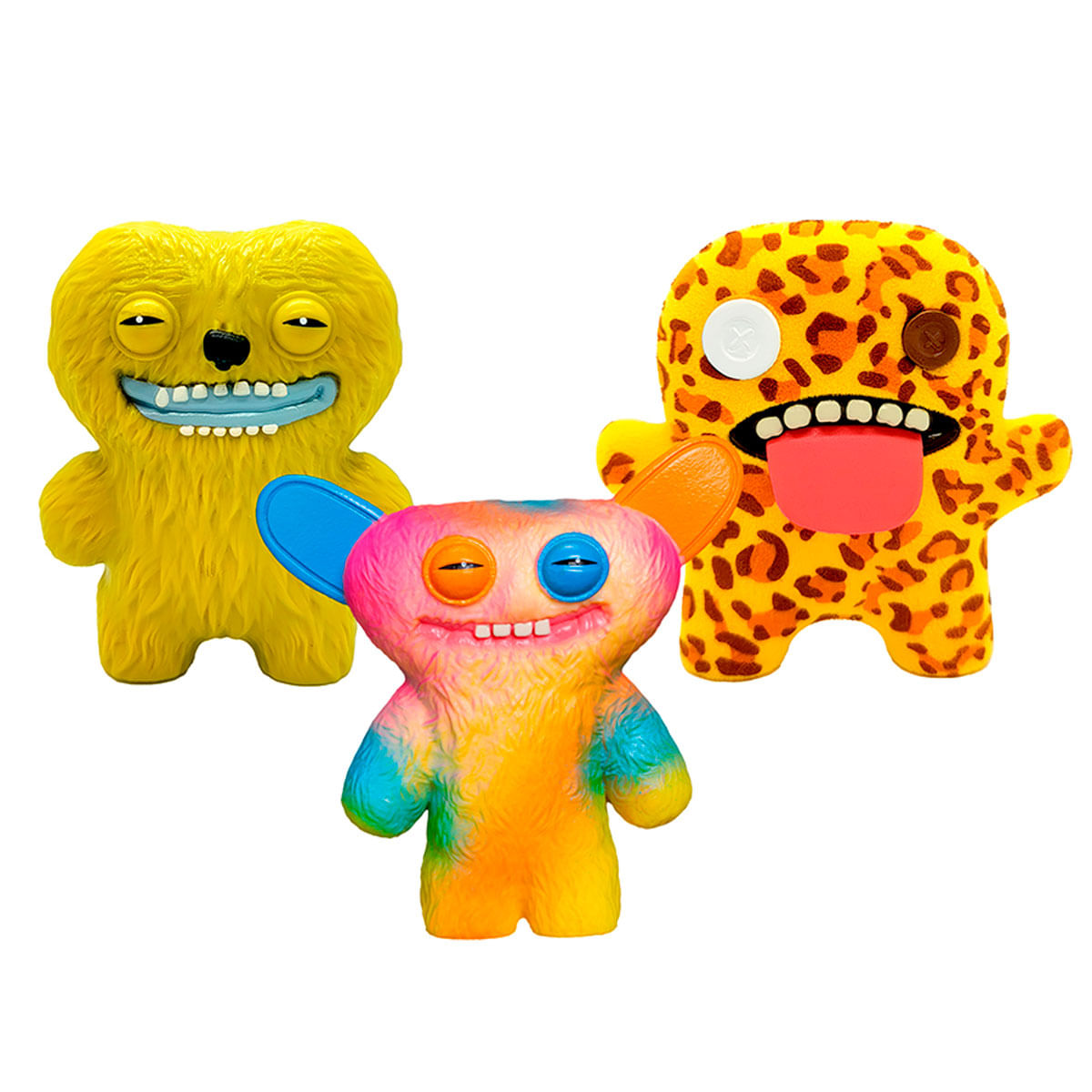 Tres juguetes de monstruos peludos y coloridos con bocas grandes y ojos de botón.