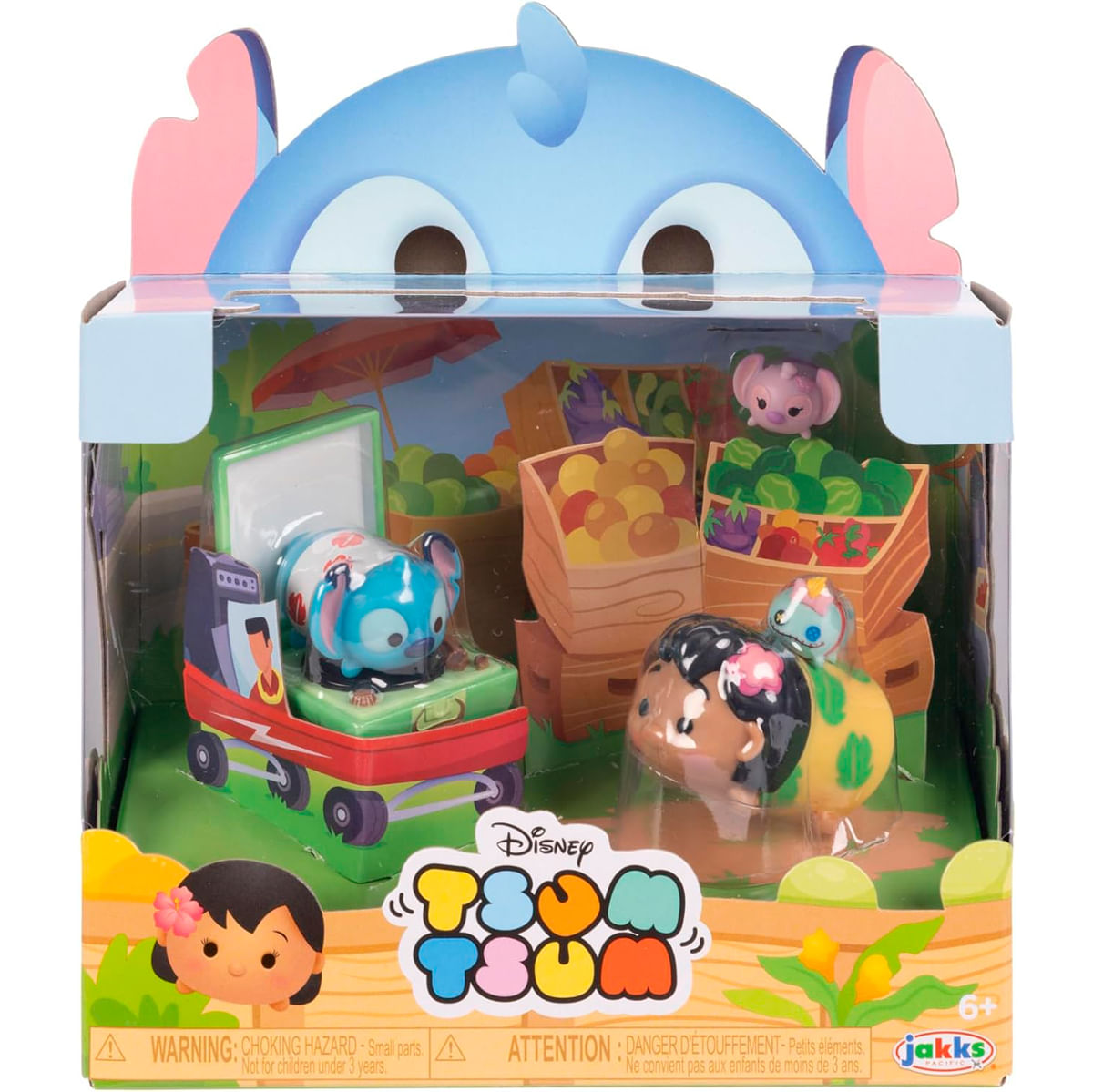 Figuras Disney Tsum Tsum de Lilo, Stitch y Angel en un puesto de mercado.