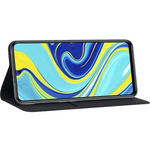 Una custodia a libro nera tiene uno smartphone che visualizza uno sfondo astratto colorato di vortici blu, gialli e turchesi.