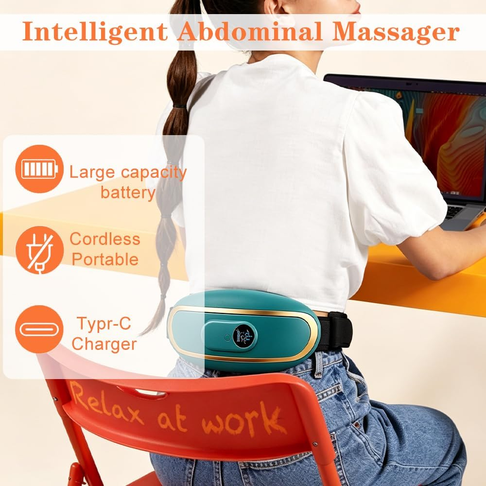 Frau sitzt am Schreibtisch mit Bauchmassagegerät, das "Intelligent Abdominal Massager" anzeigt.