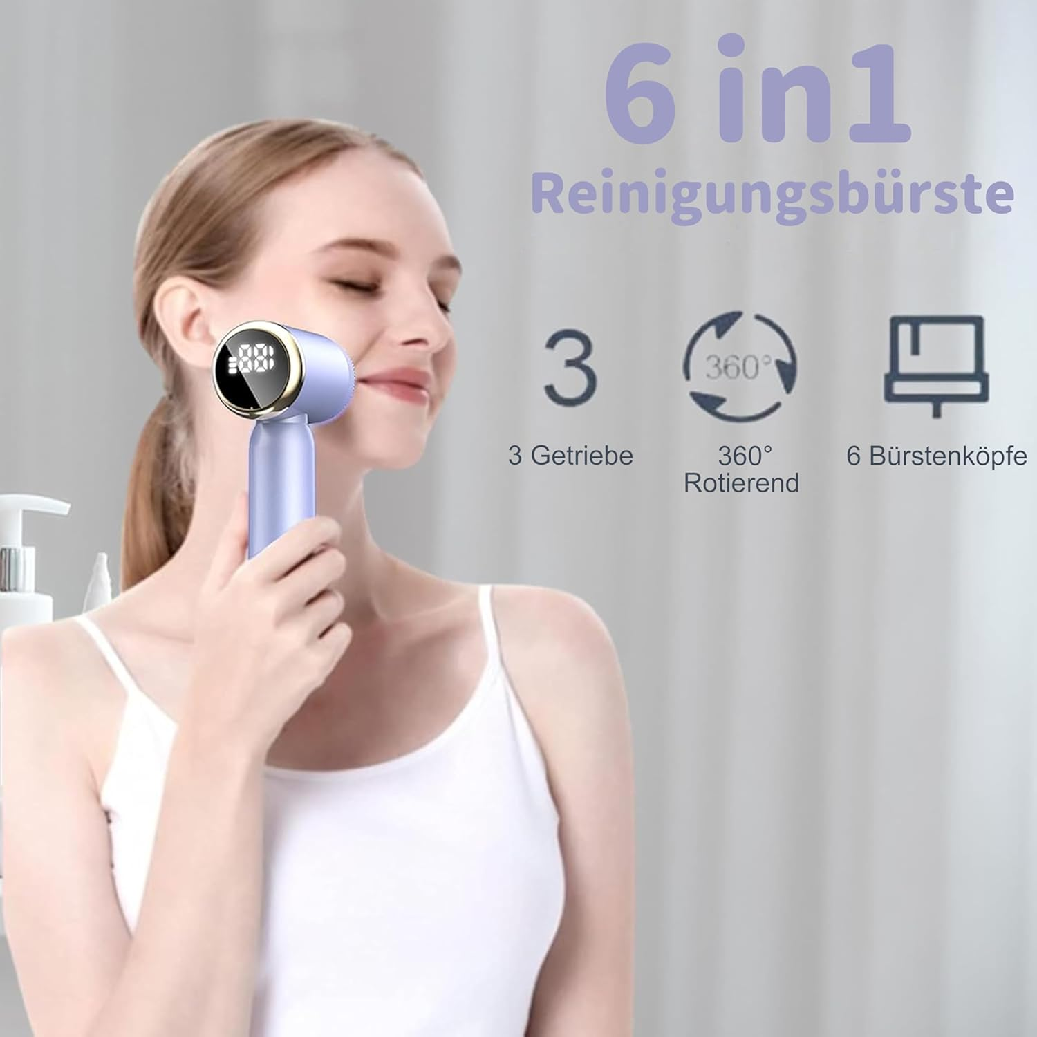 Frau mit einem blauen 6-in-1 Reinigungsgerät für das Gesicht