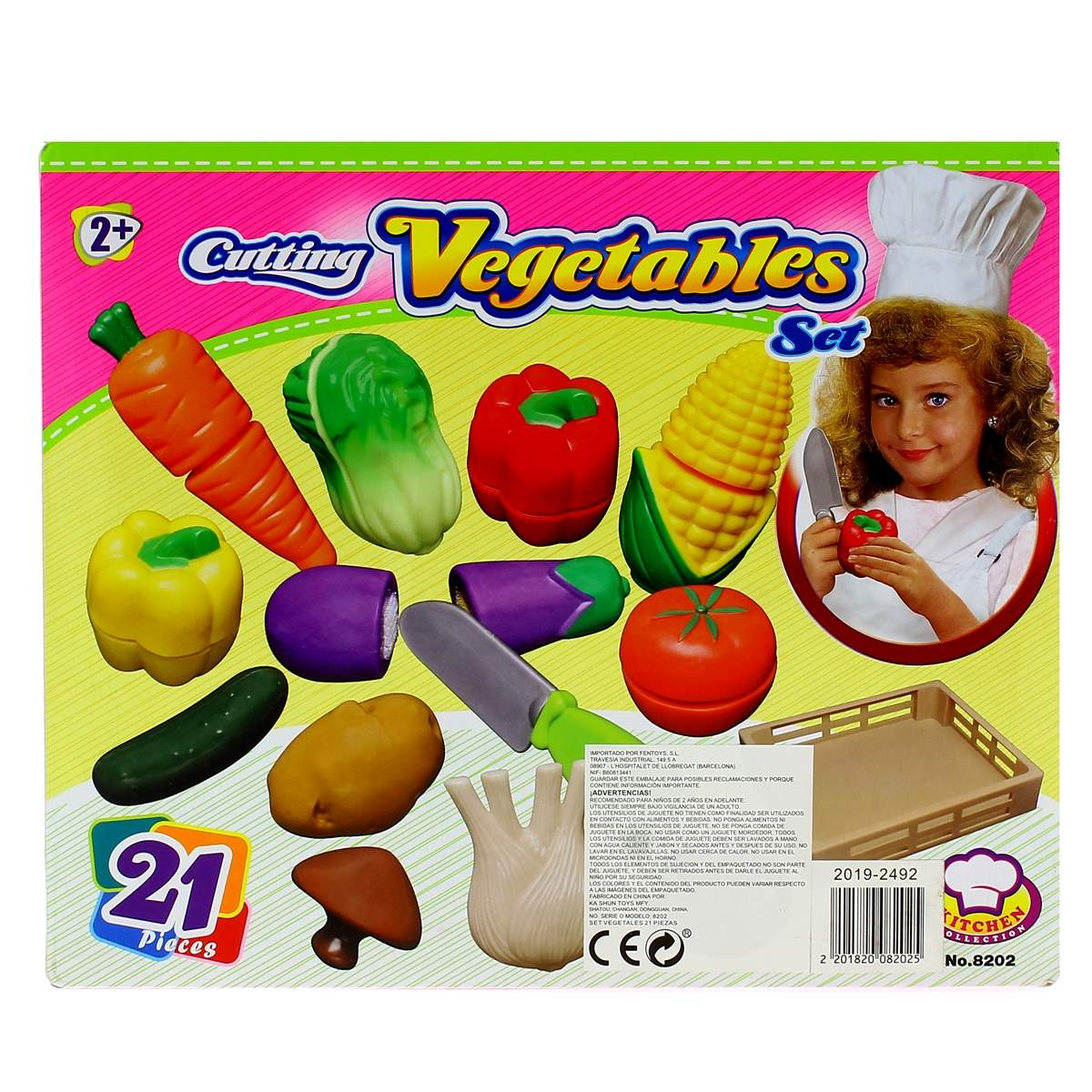 Set de corte de verduras de juguete con cuchillo y bandeja, niña con gorro.