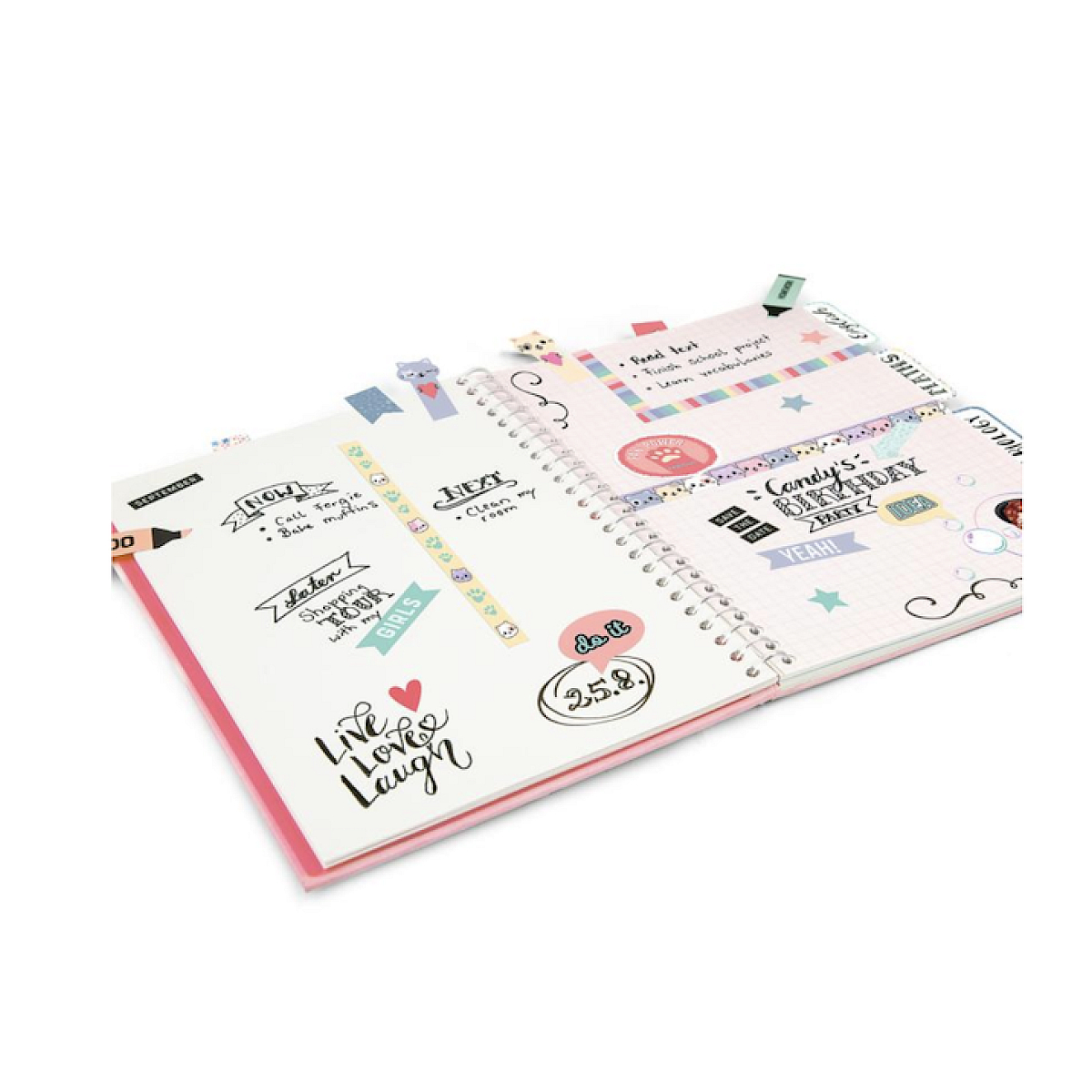 Un cuaderno abierto con listas, pegatinas y decoraciones de gatos.