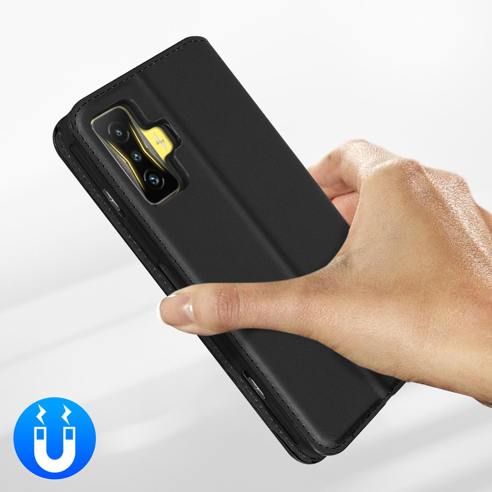 Telefono nero in custodia flip tenuta da una mano. Icona magnete.
