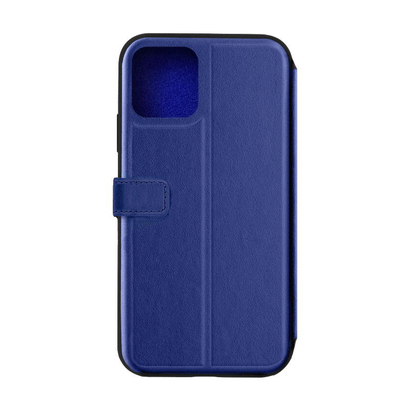 Una custodia per telefono blu con patta e chiusura magnetica.