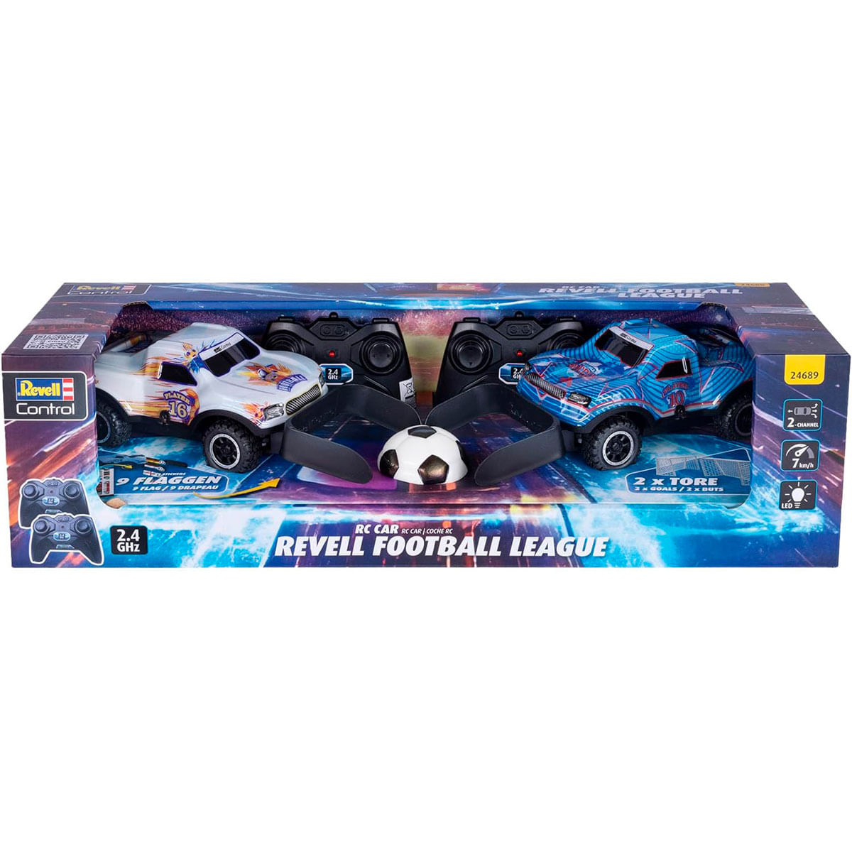 Coches RC Revell con diseño de fútbol, mandos y balón.