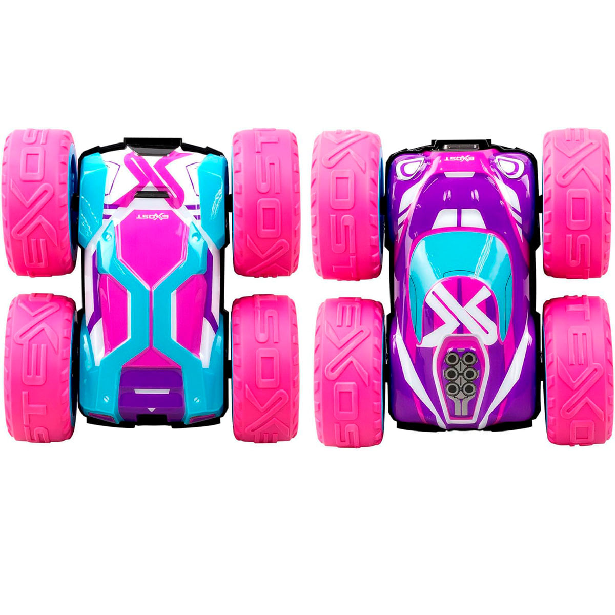Dos coches teledirigidos, uno azul/rosa, uno morado/rosa, con ruedas rosas.