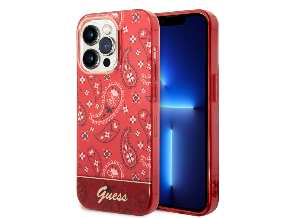 Custodia rossa per telefono con motivo paisley e logo Guess accanto a un iPhone.