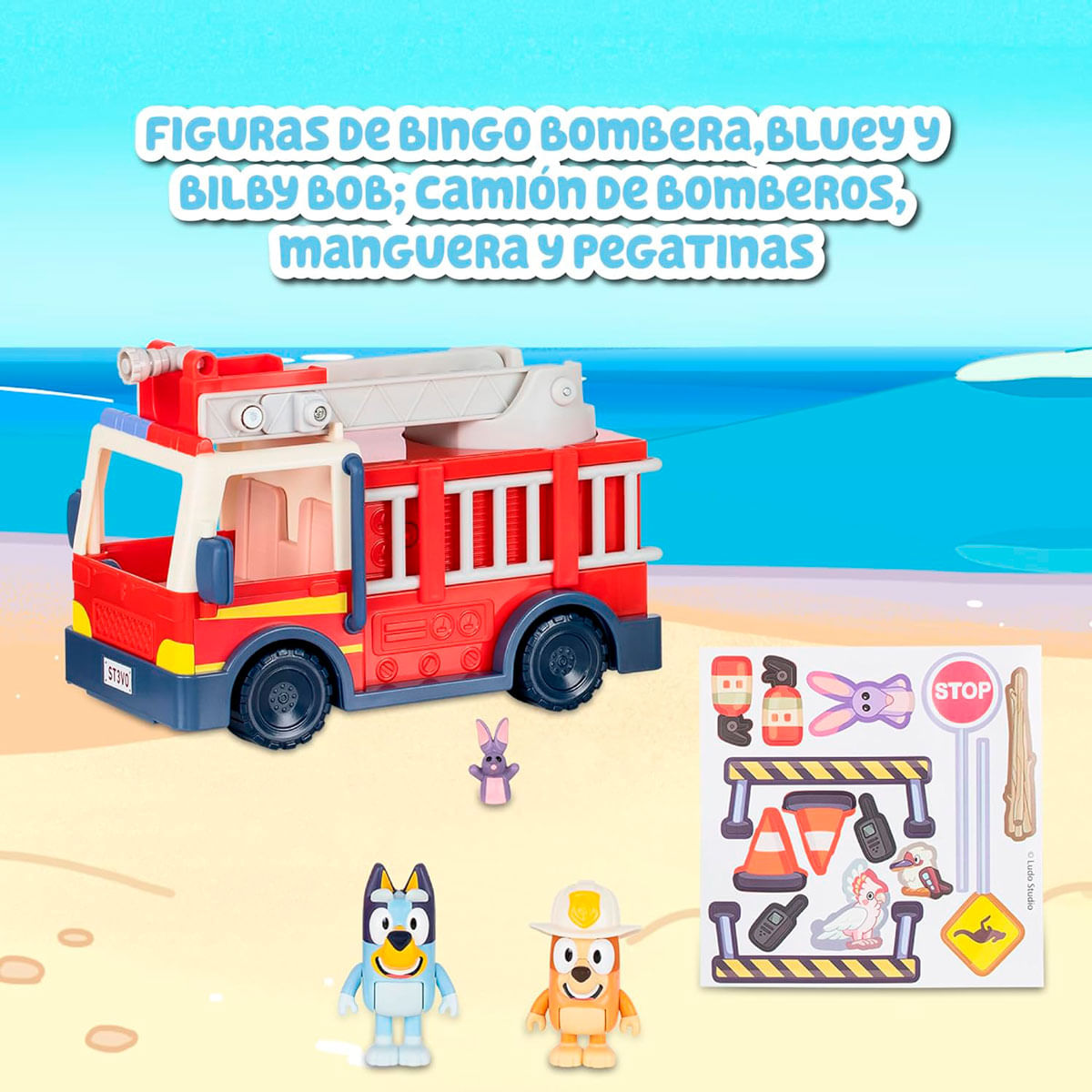 Un camión de bomberos de juguete con figuras de Bingo, Bluey, Bilby Bob y pegatinas.