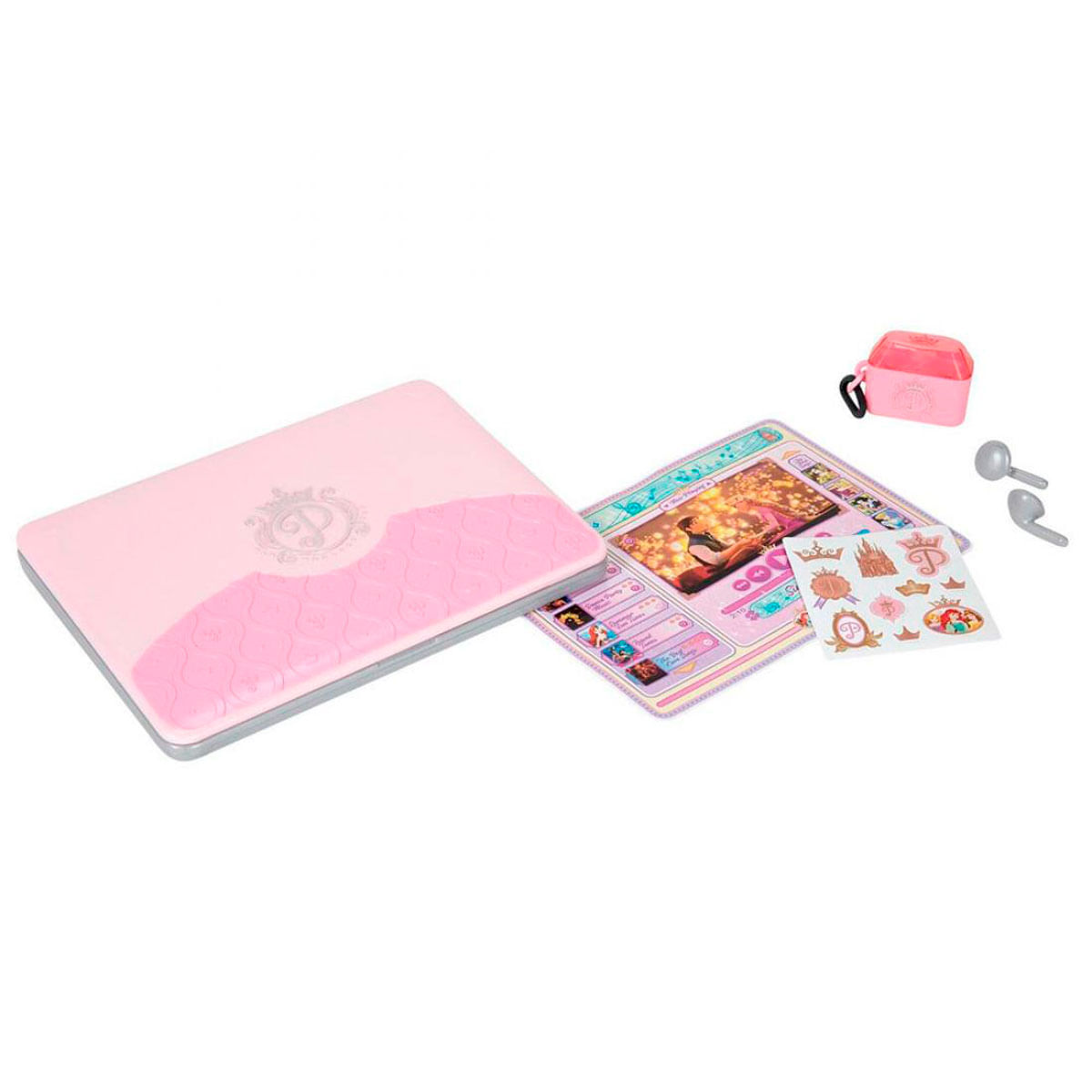 Un portátil rosa, hojas de pegatinas, auriculares y un estuche de carga sobre fondo blanco.
