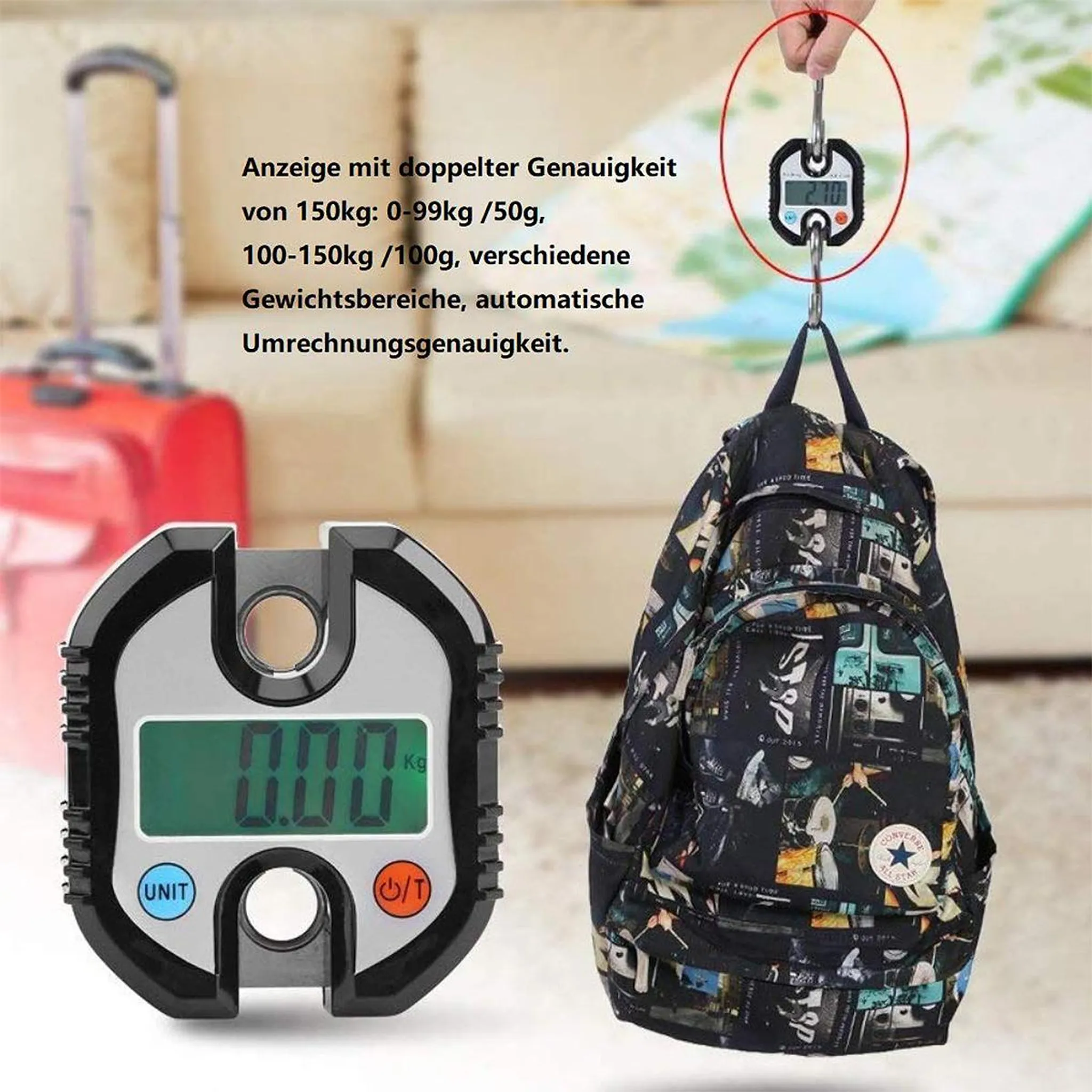 Digitale Gepäckwaage mit Rucksack und Koffer im Hintergrund. Anzeige zeigt 2.70kg.