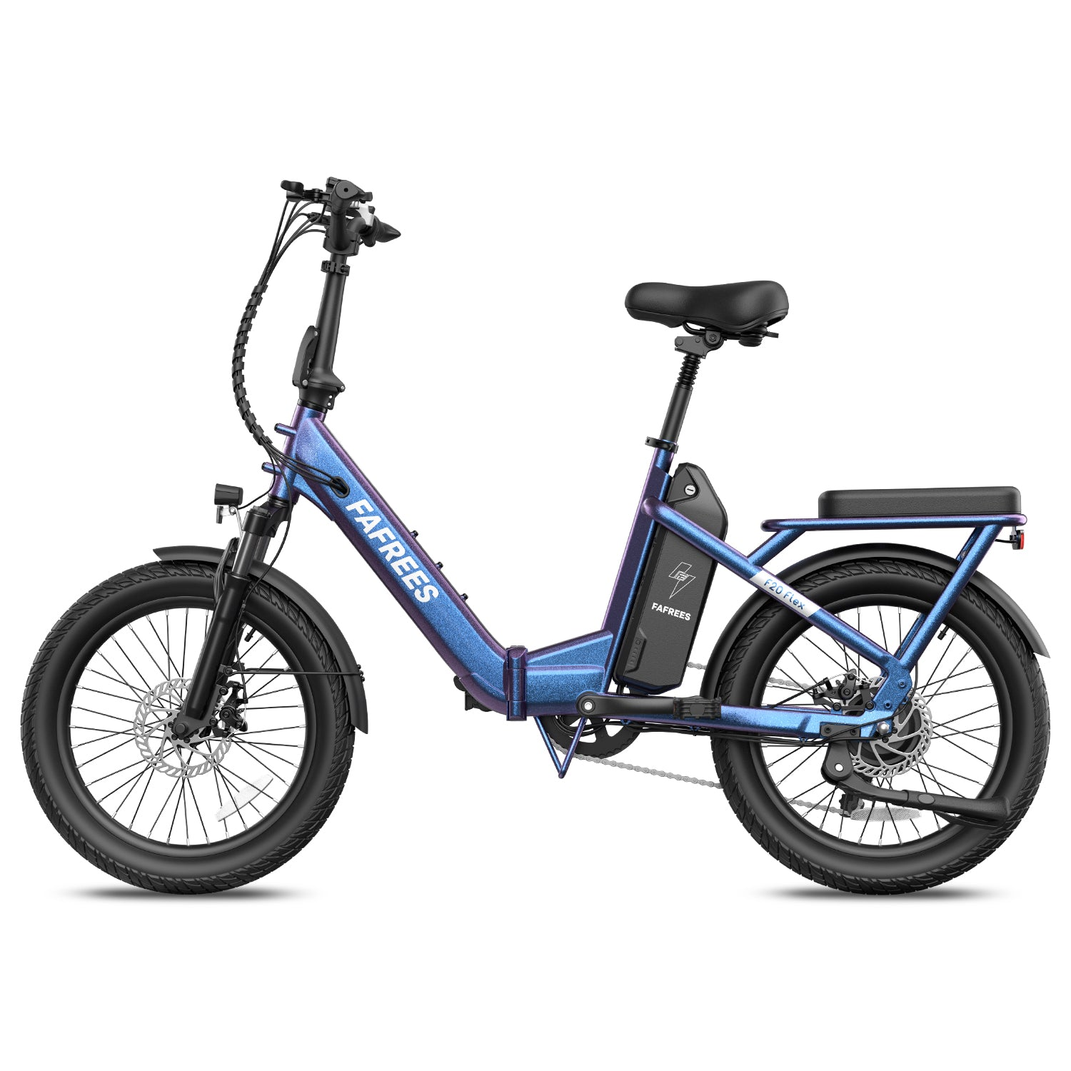Ein blaues, glitzerndes E-Bike mit dickem Reifen und Gepäckträger.