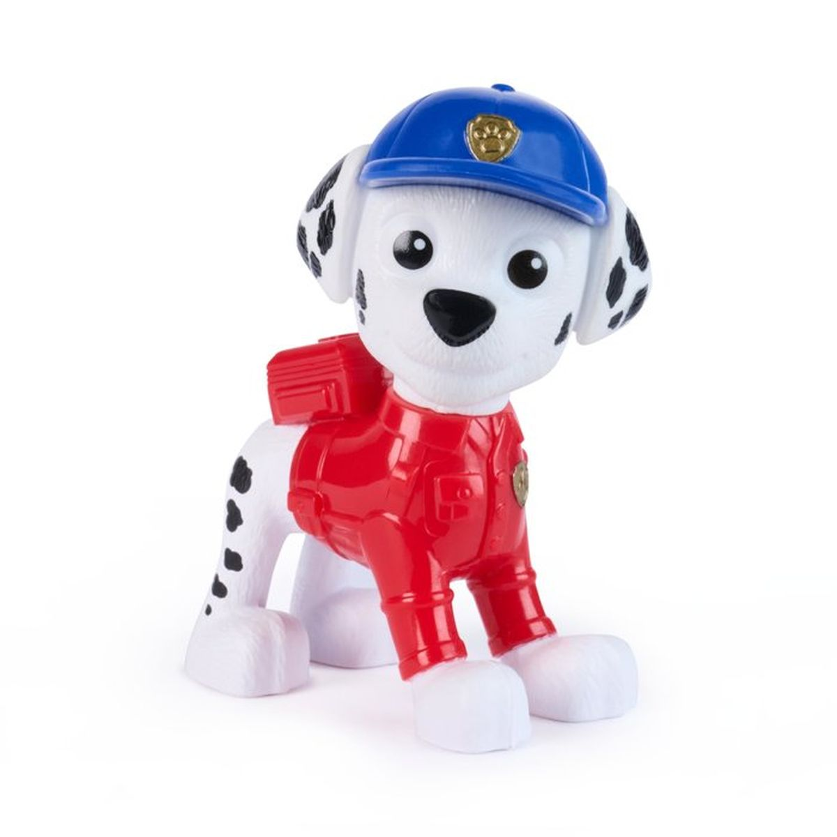 Un dálmata de juguete con uniforme rojo y gorra azul.