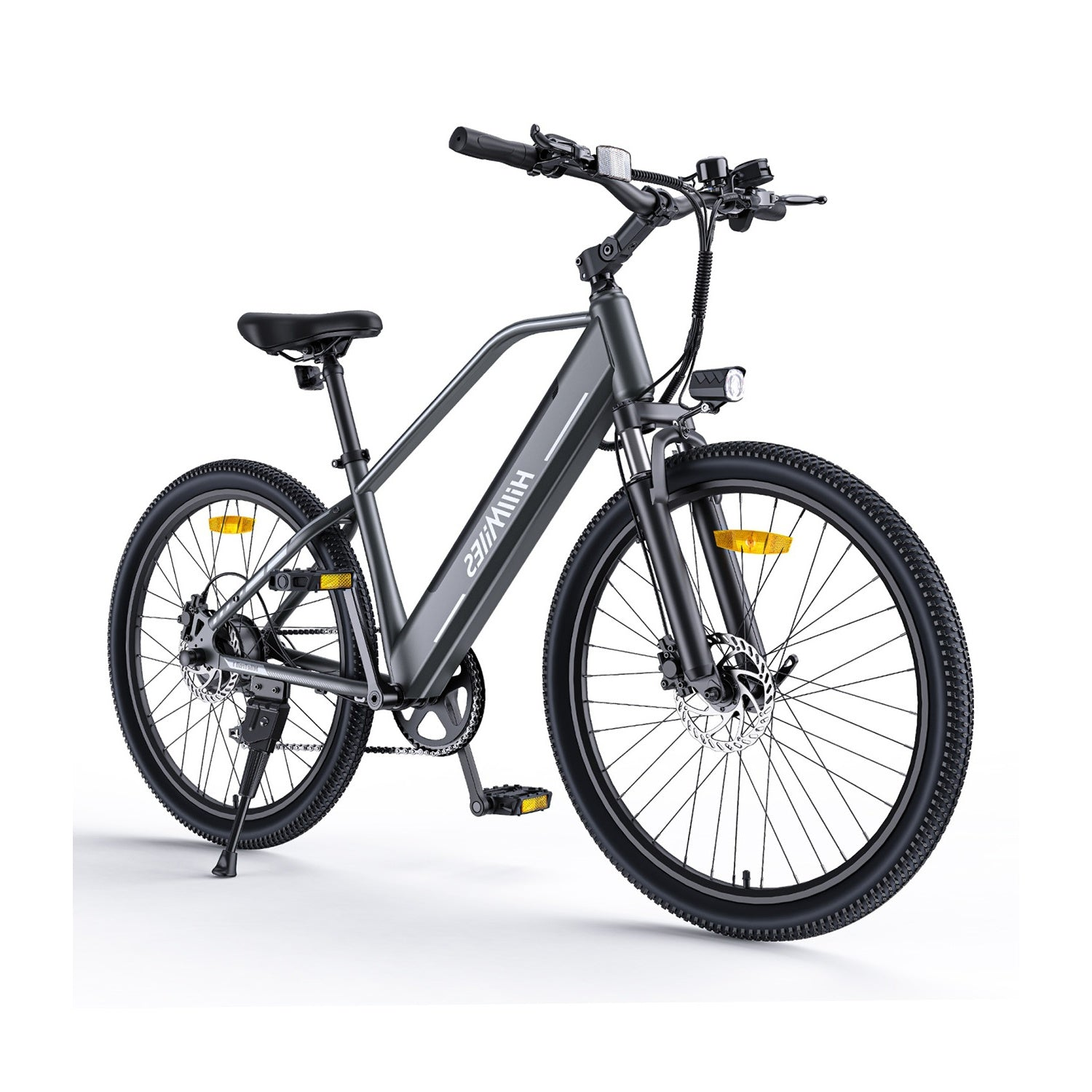 Ein graues E-Bike mit schwarzen Reifen, schwarzem Sattel und weißem Hintergrund.