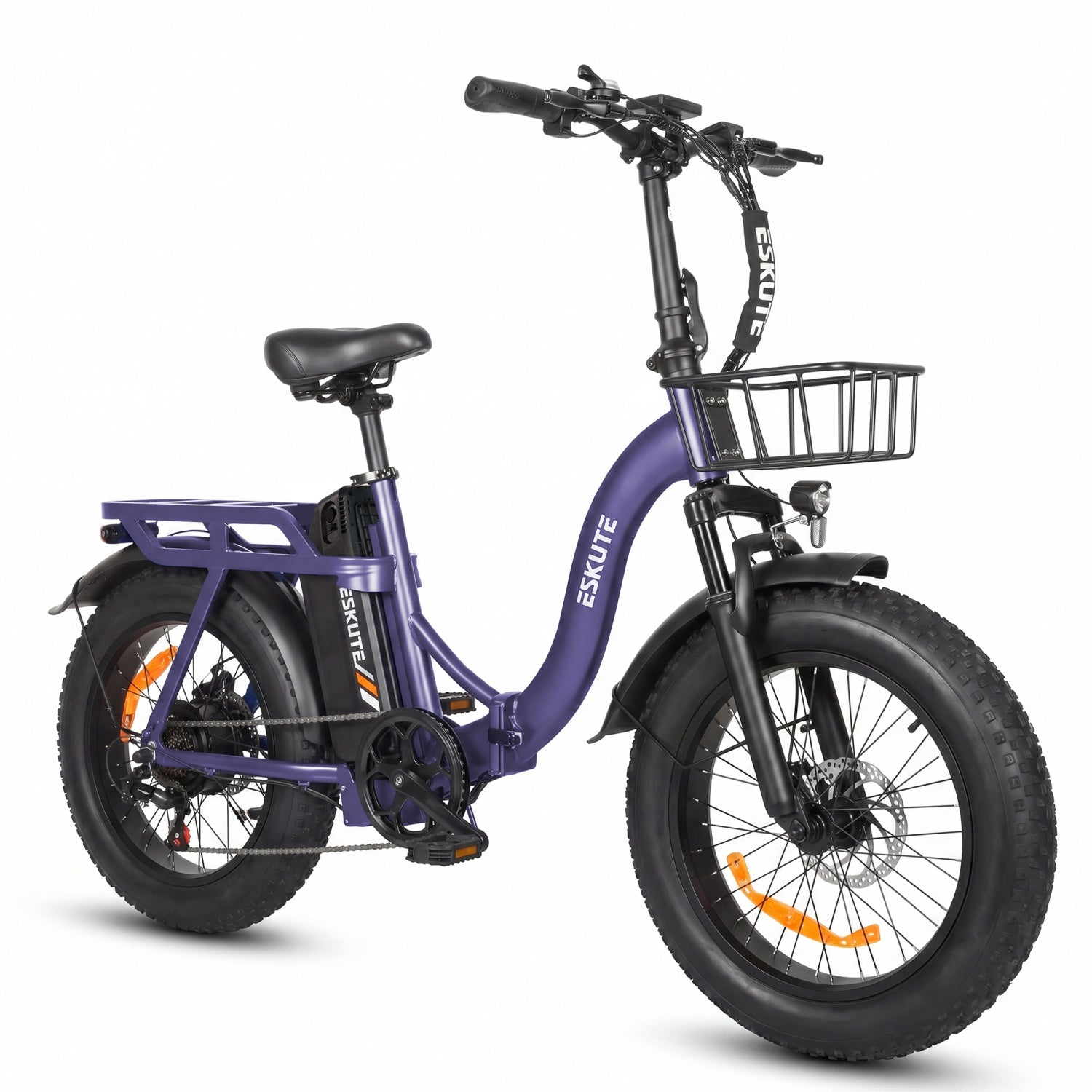 Lila E-Fatbike mit Gepäckträger vorne und hinten, auf weißem Hintergrund.