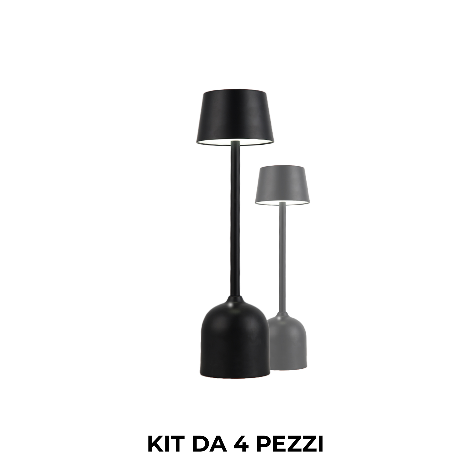 Due lampade da terra, una nera e una grigia, su sfondo bianco.