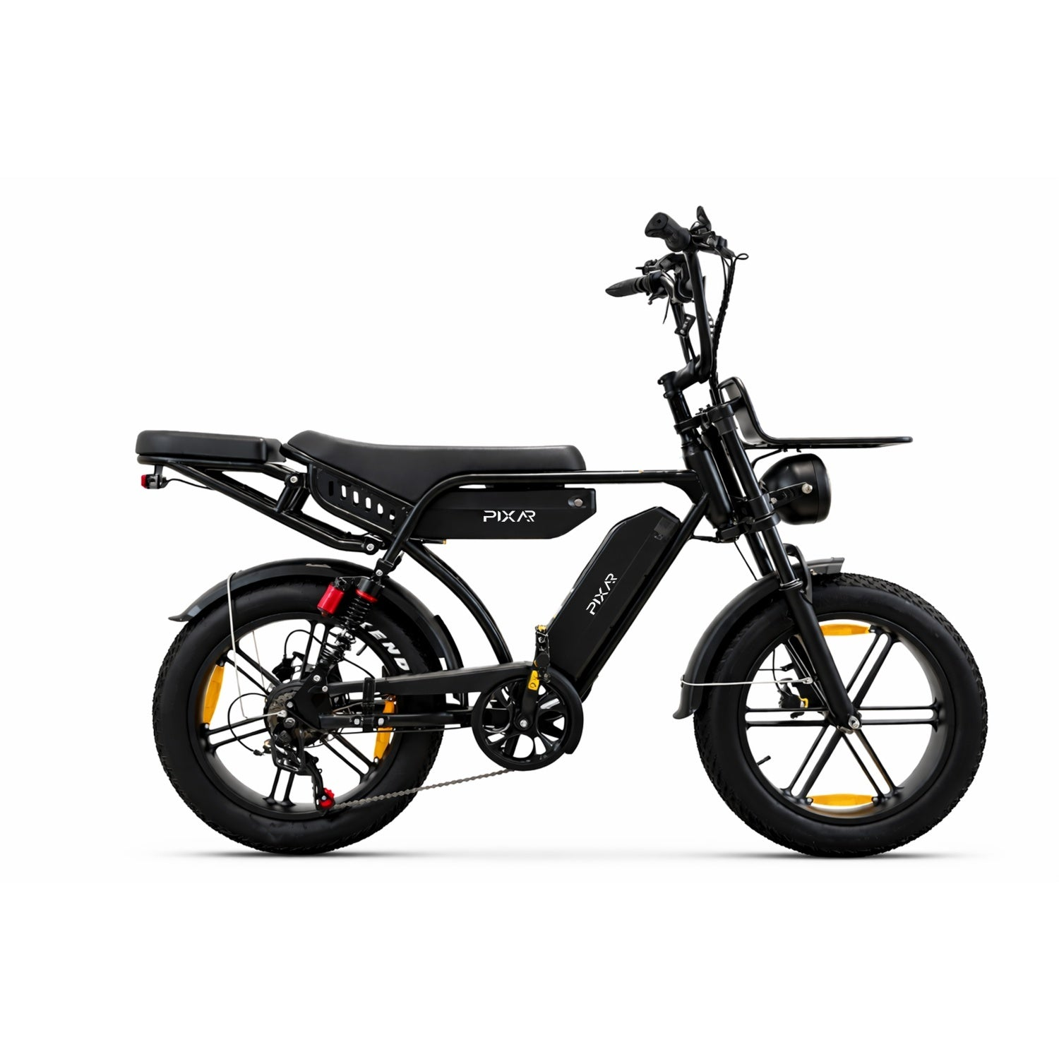 Schwarzes E-Bike mit breiten Reifen, Gepäckträger und Vorderlicht.