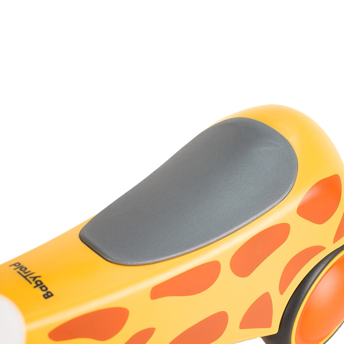 Gelber Roller mit Giraffenmuster und grauem Sitz.