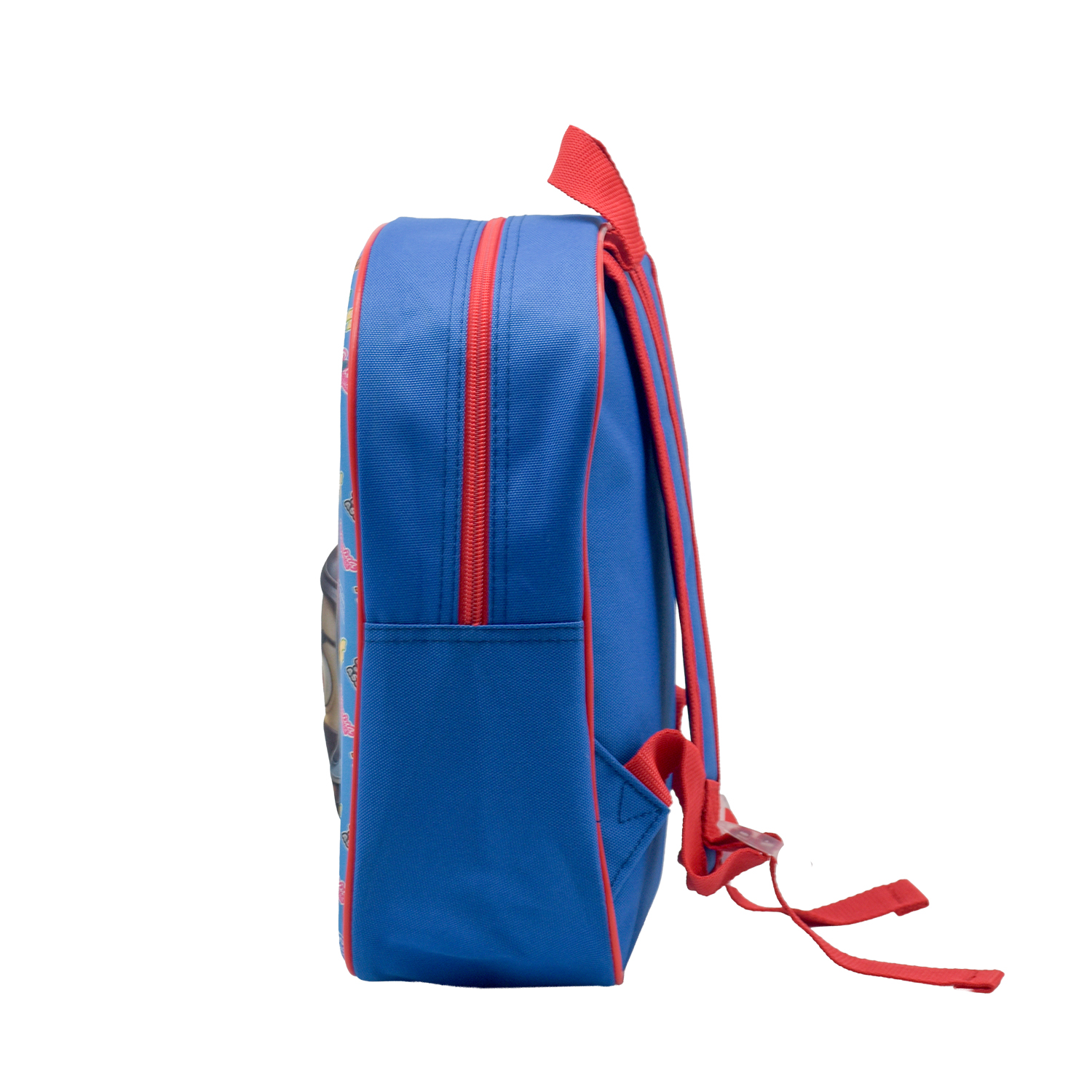 Mochila azul con cremalleras y correas rojas, vista lateral.