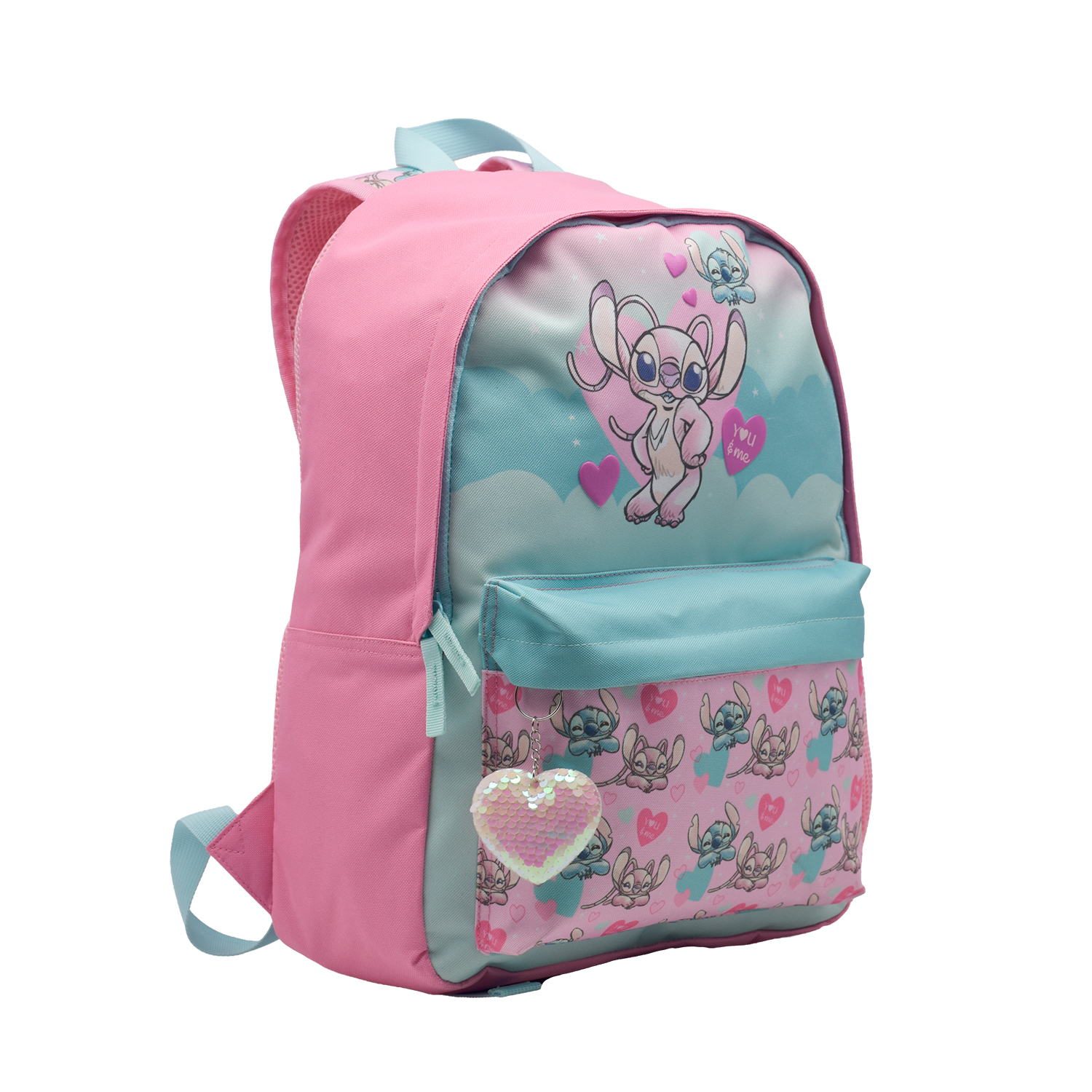 Mochila rosa y azul con personajes de Stitch y un charm de corazón de lentejuelas.