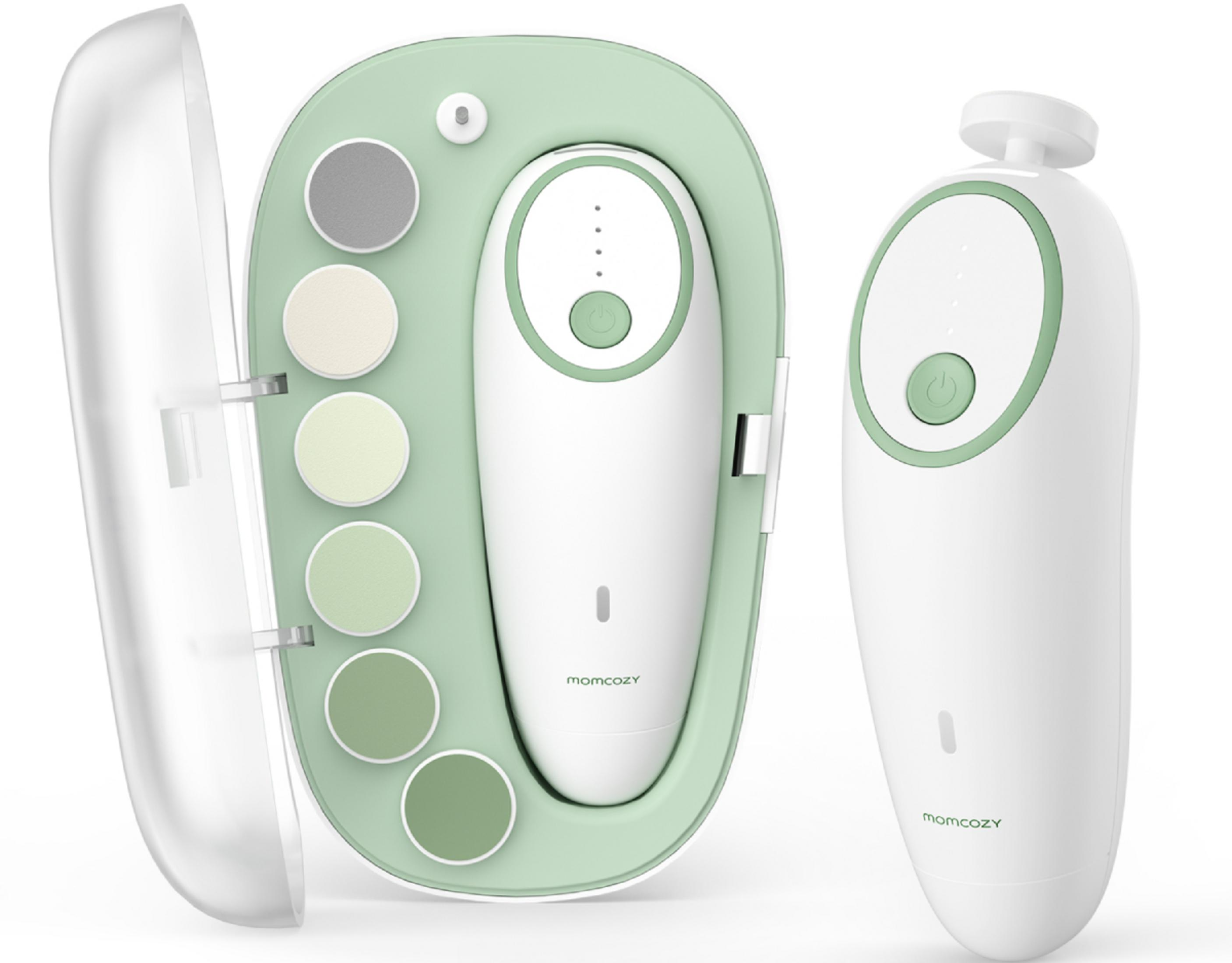 Un set blanco para el cuidado de uñas de bebé con detalles verdes, incluye estuche.