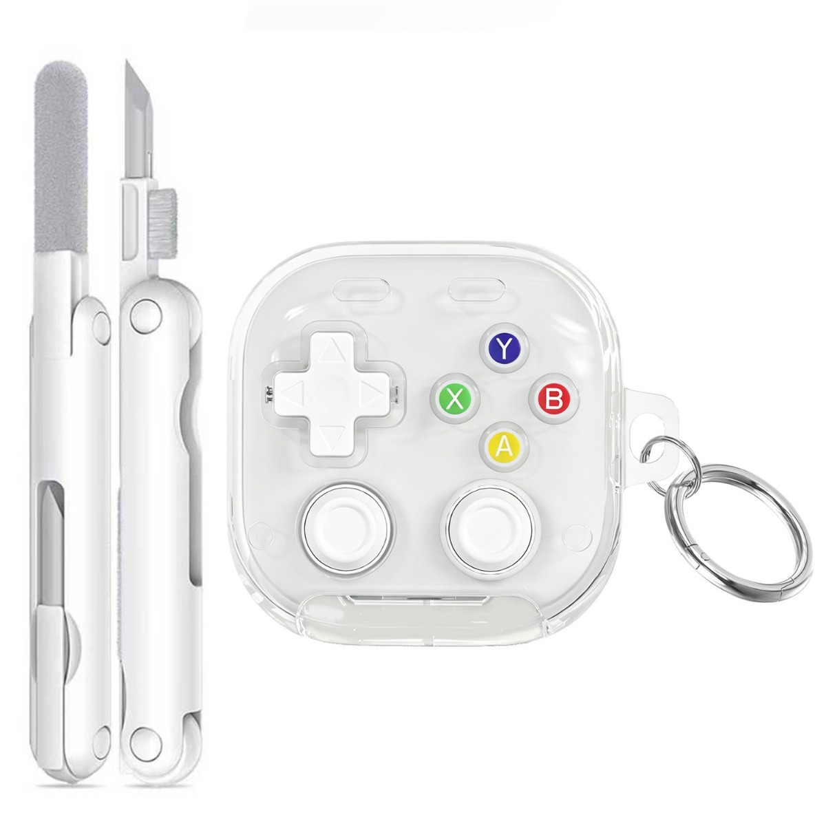Weiße Reinigungswerkzeuge und eine durchsichtige Controller-Hülle mit Knöpfen auf weißem Hintergrund.