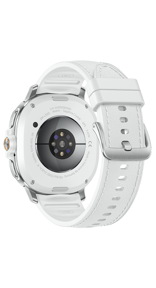 Vista posteriore di uno smartwatch bianco con fibbia in metallo e cinturino bianco.