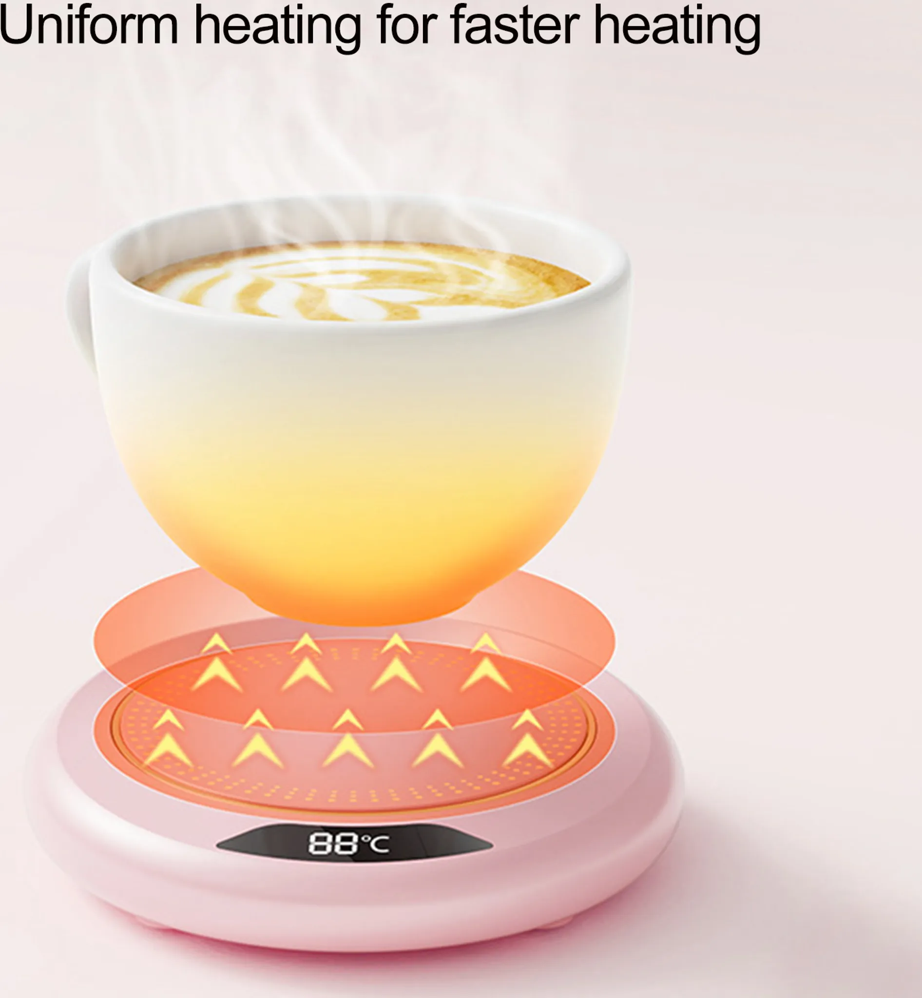 Eine weiße Tasse mit Kaffee steht auf einem rosa Becherwärmer mit digitaler Anzeige.