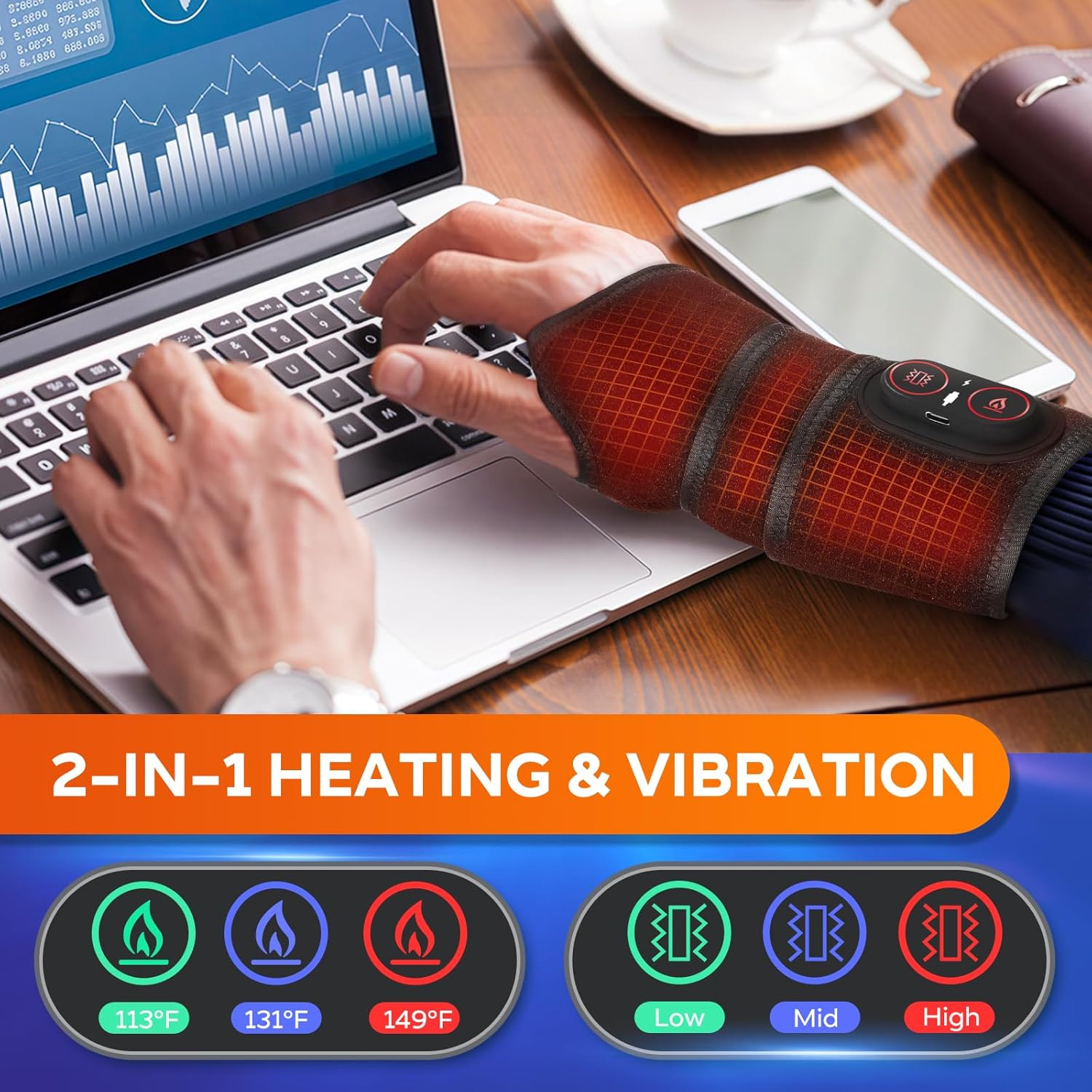 Person tippt auf Laptop, trägt eine Heizmanschette. Anzeige zeigt Temperatur/Vibration.
