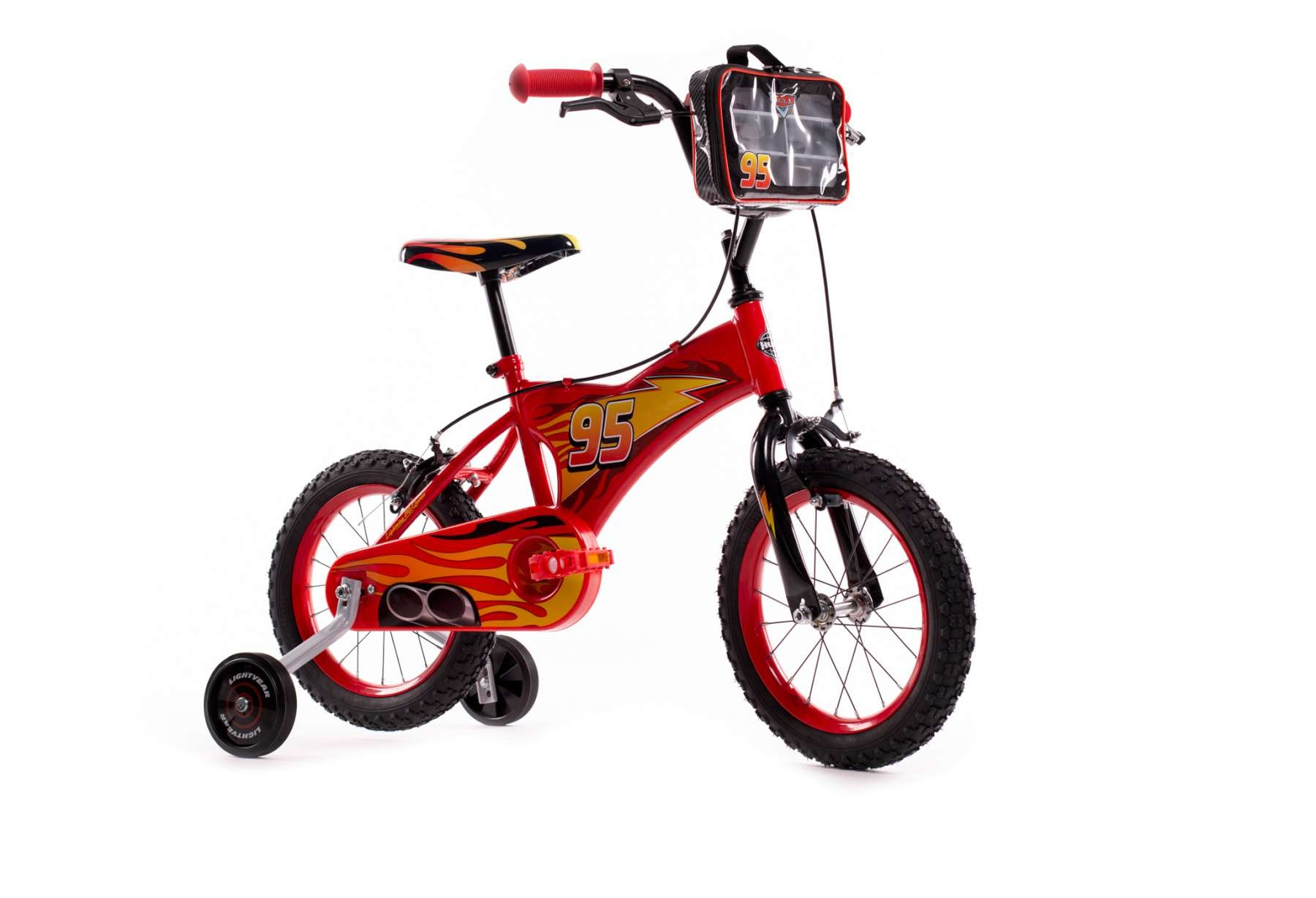 Ein rotes Kinderfahrrad mit Flammen-Design und Nummer 95. Es hat Stützräder.