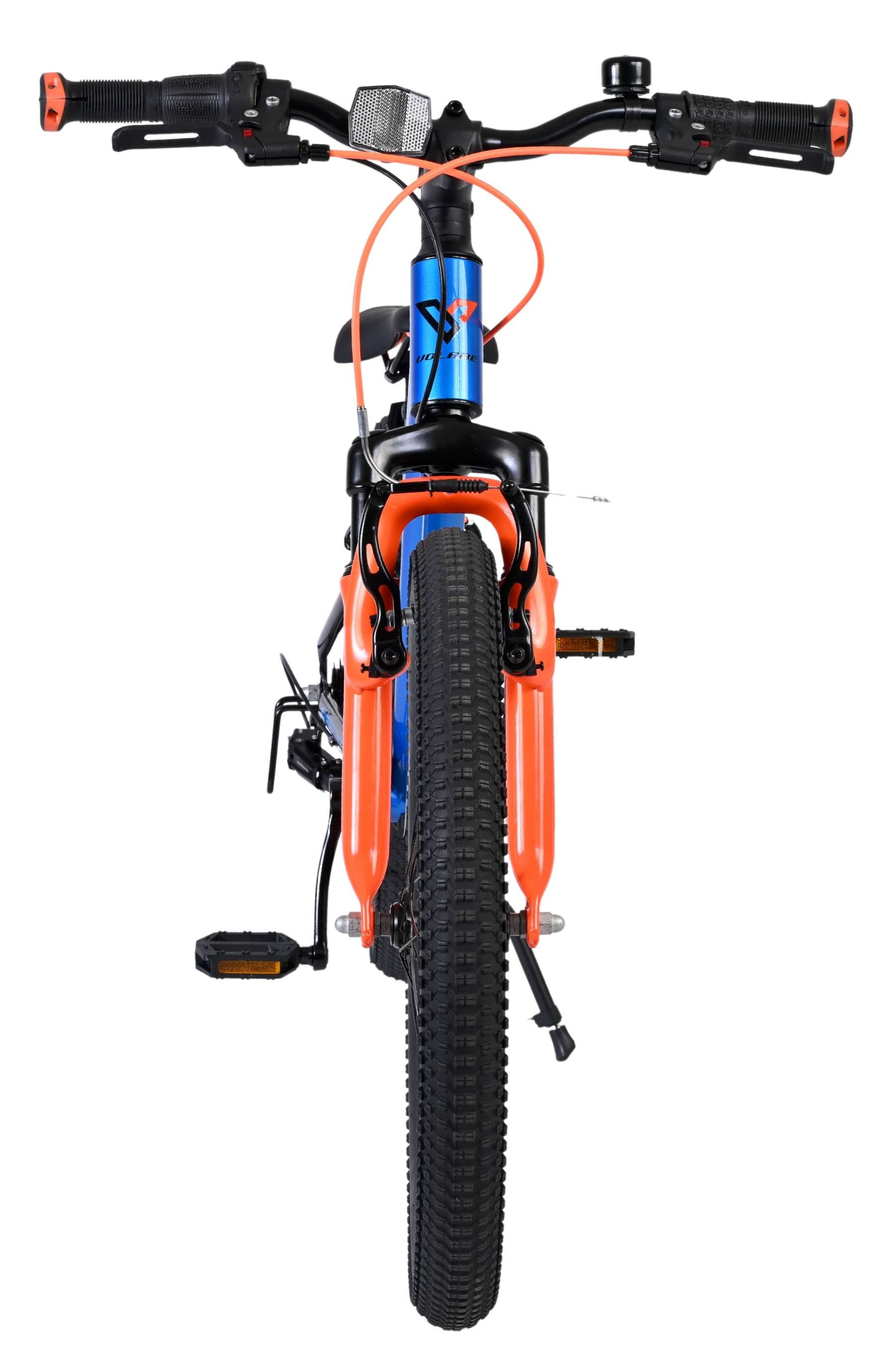 Vorderansicht eines blauen und orangen Fahrrads mit breiten Reifen und Ständer.