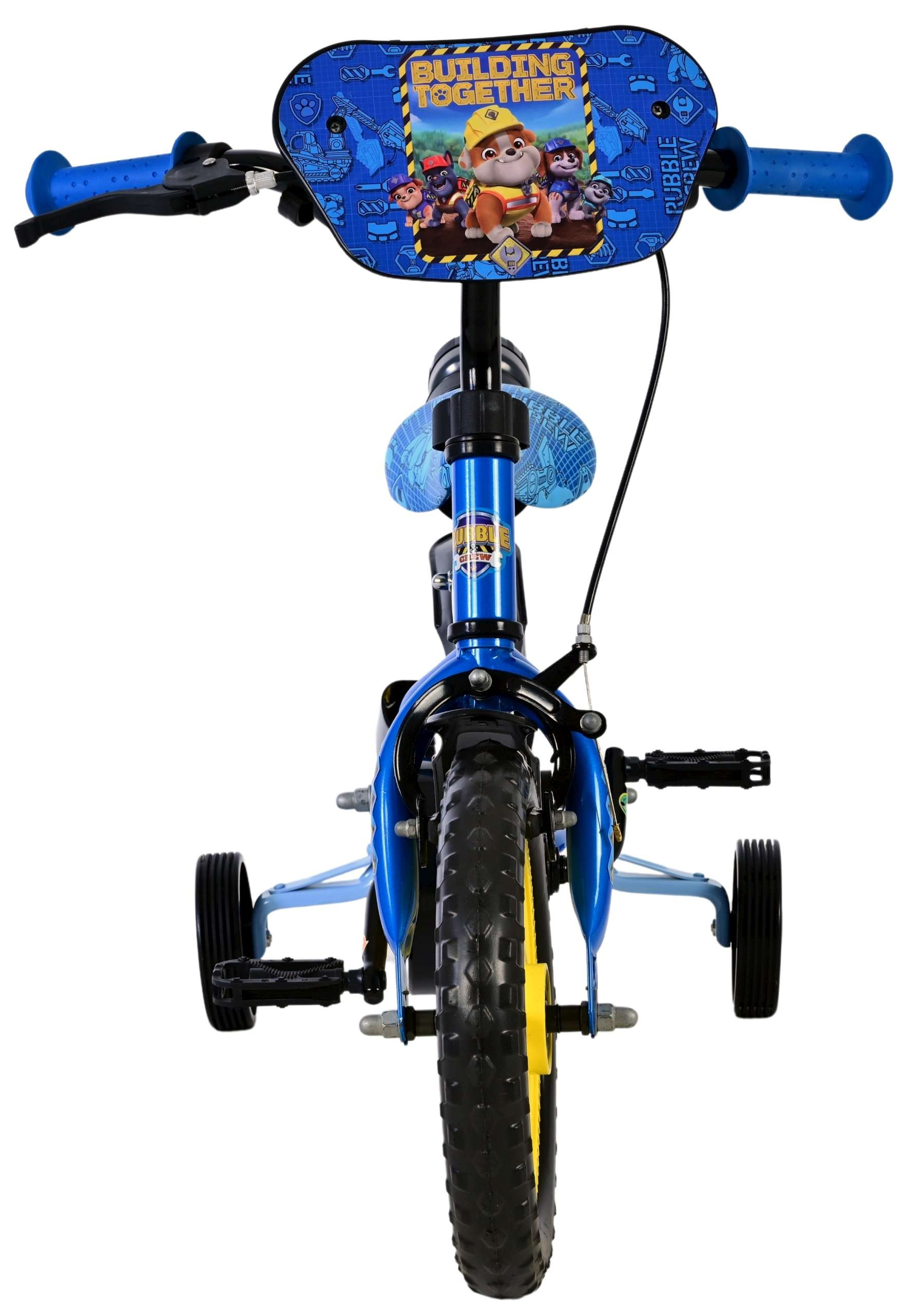 Ein blaues Kinderfahrrad mit Stützrädern und Paw Patrol-Motiv.