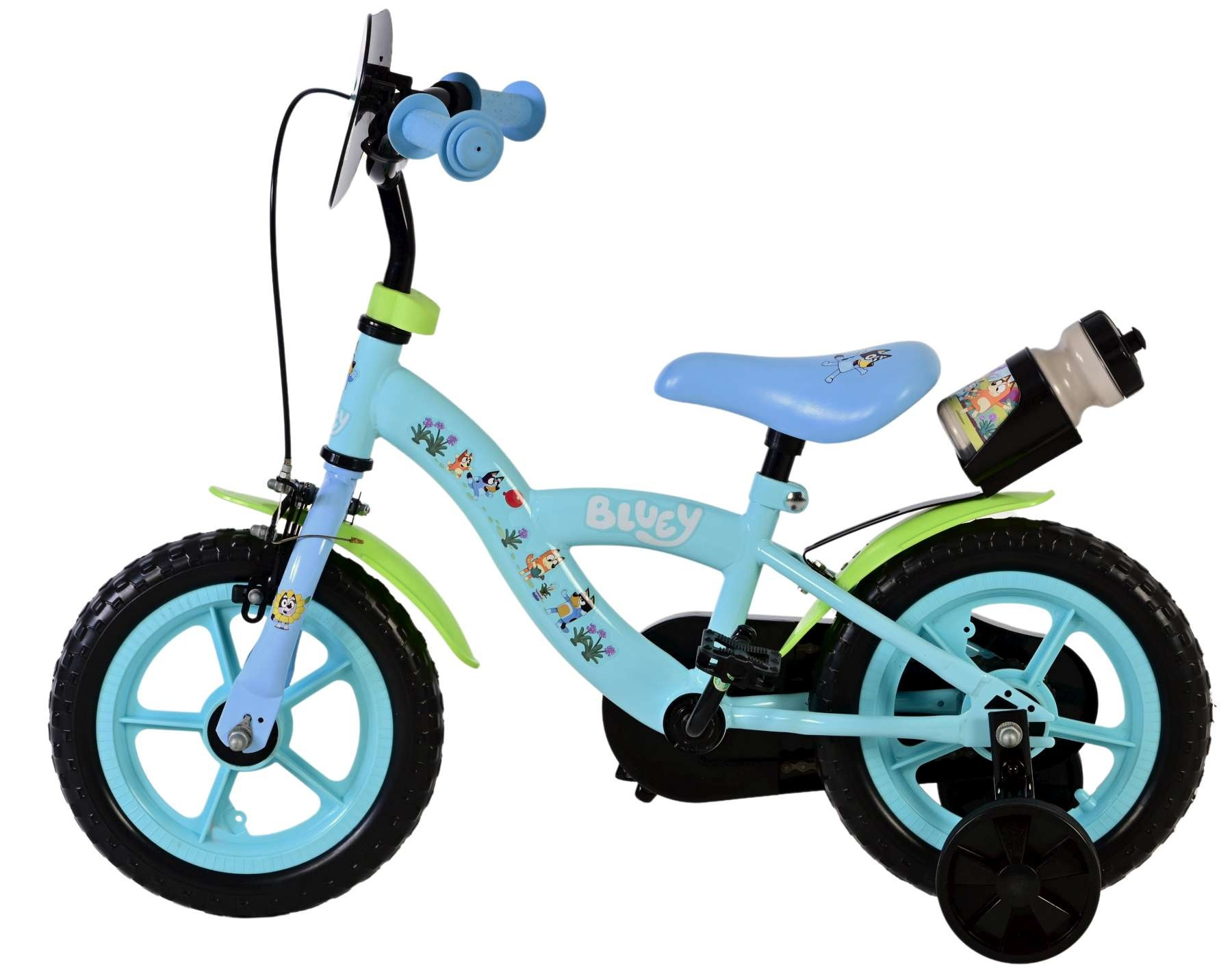 Hellblaues Kinderfahrrad mit Stützrädern, Trinkflasche und Bluey-Motiv.