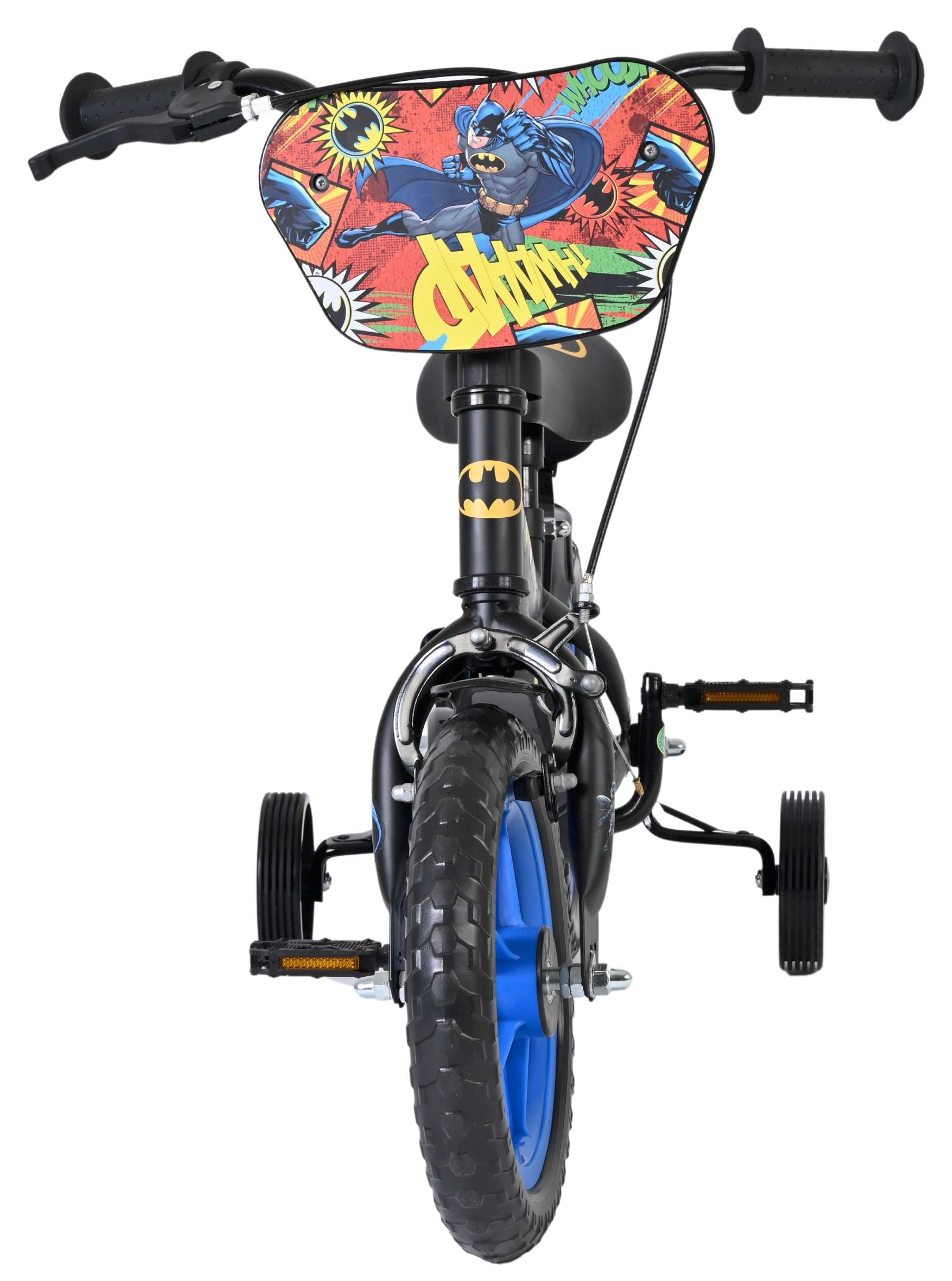 Ein schwarzes Kinderfahrrad mit Batman-Motiv und Stützrädern.