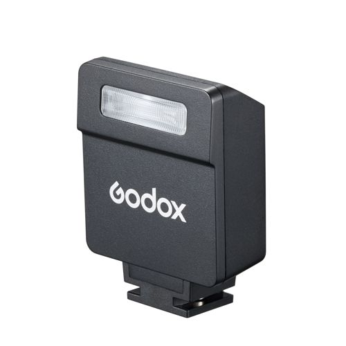 Un flash Godox noir avec logo blanc et fente lumineuse.