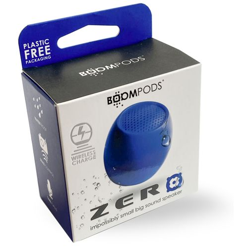 Blauwe Boompods ZERO luidsprekerdoos met ophangtab en "PLASTIC FREE" vermelding.
