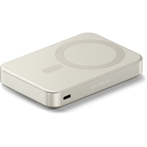 Un cargador Satechi beige claro con anillo magnético y puerto USB-C.