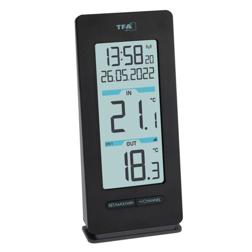 Schwarzes TFA Digitalthermometer zeigt 13:58, 26.05.22, IN 21.1C, OUT 18.3C.
