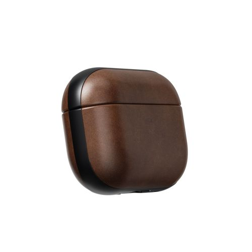 Ein braun-schwarzes Etui für kabellose Ohrhörer, auf weißem Hintergrund.