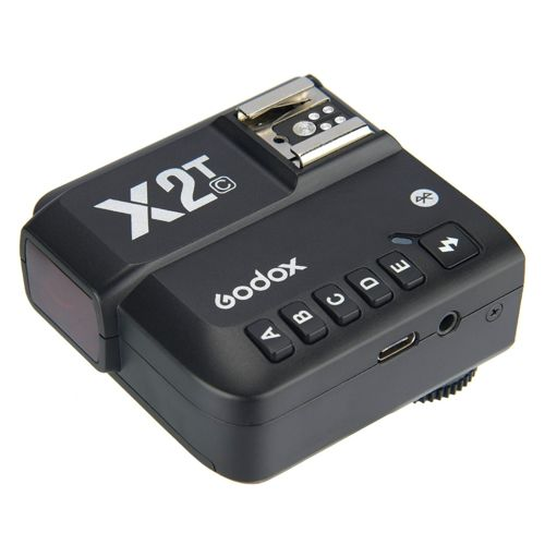 Trasmettitore flash Godox X2T nero con pulsanti A-E, USB-C e slitta a contatto.
