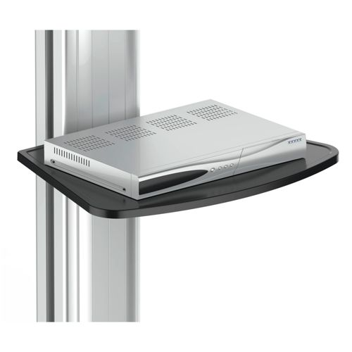 Een zilveren receiver staat op een zwart rek aan een paal.