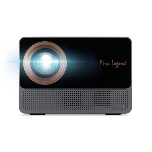 Zwarte projector met lens met bronzen ring zendt fel blauw licht uit. Tekst: 'Fire Legend'.