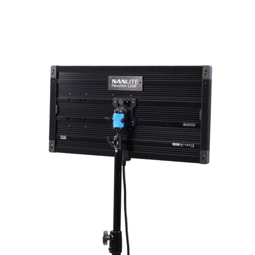 Panneau lumineux Nanlite PavoSlim 120B noir monté sur un support, avec connecteur bleu.